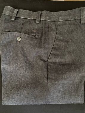 Dockers Men's Dark Gray Dress Pants Item# DCK111